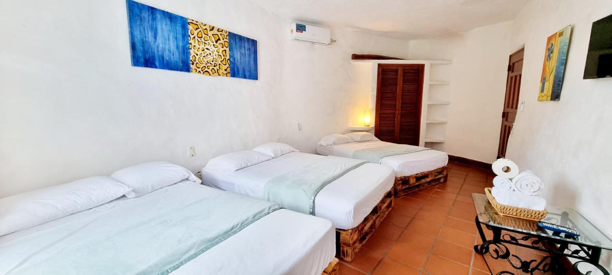Mia Nueva Gorgona Hotel Bagian luar foto